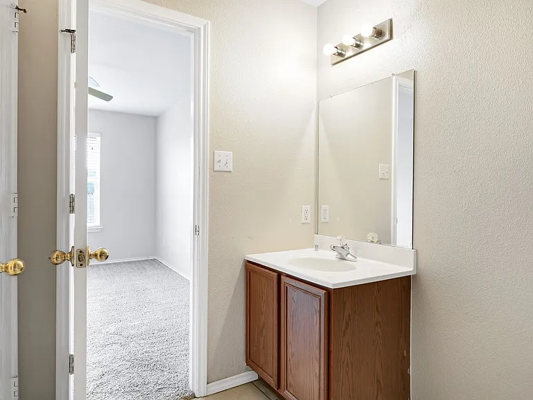 10714 Judie Allen — Photo 17