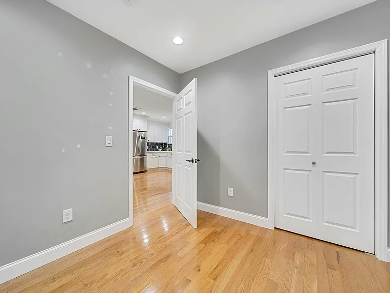 518 Summer St #2 — Photo 6