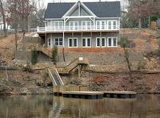 125 Strand Dr, Badin Lake, NC 28127