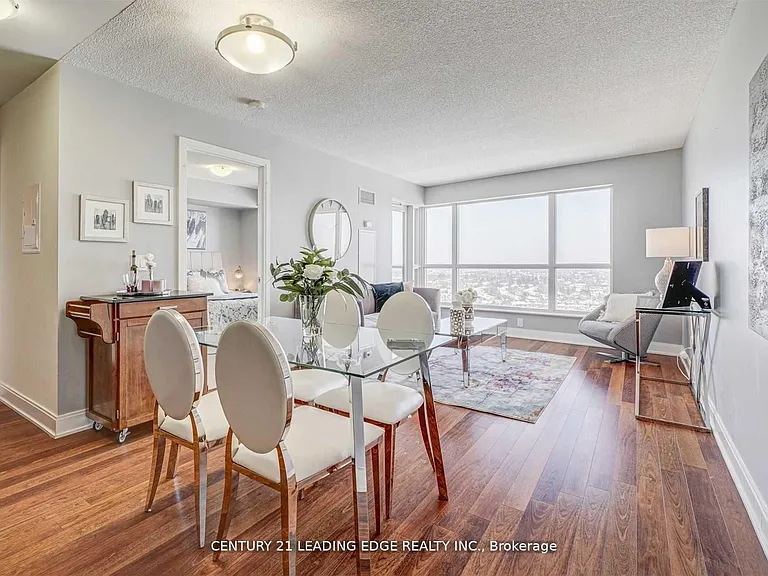 135 Village Green Sq #2415 — Photo 7