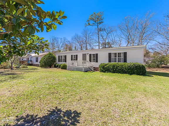 2nd image of 1553 White Oak Drive SW