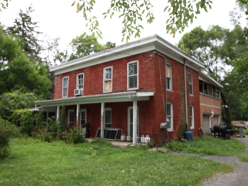 2nd image of 22400 W Kankakee River Dr