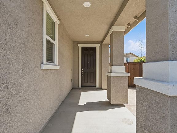 4th image of 1401 Spur Lane