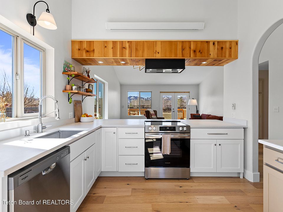 1st image of 8396 Red Hawk Trl