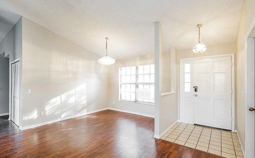 1st image of 1608 S Golfview Dr