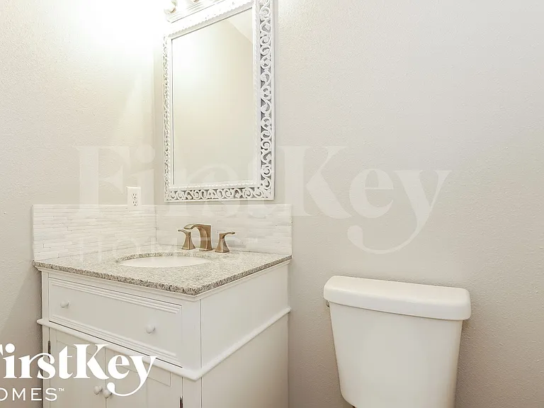 1391 Bearsden Dr — Photo 12
