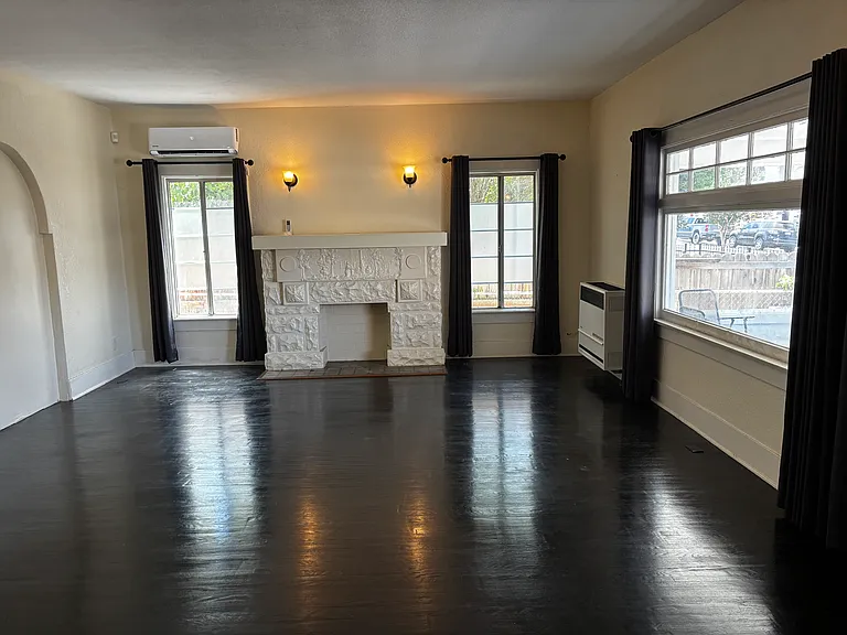 428 S Chicago St — Photo 2