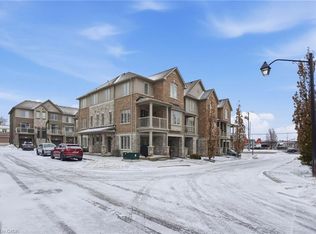 257 Parkside Dr #33, Hamilton, ON L8B 0W5