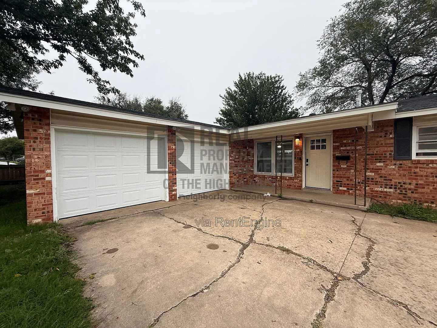 4 bed, 2.0 bath, 1456 sqft, $2,450 — Photo 2