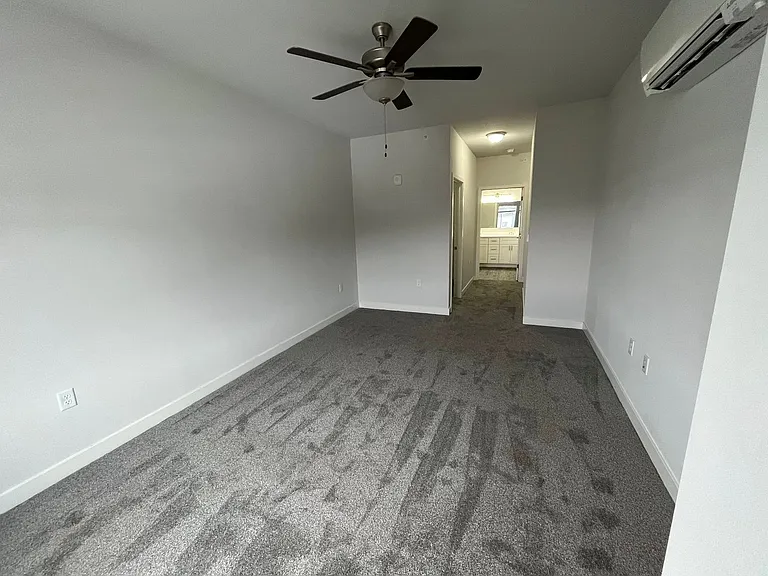 Cottage Grove Commons: Gaston — Photo 33