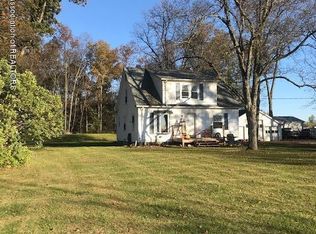 9075 Wilcox Rd, Eaton Rapids, MI 48827