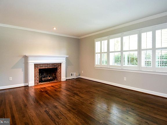 5th image of 8408 Cherry Valley Ln