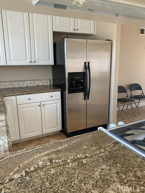 2 bed, 975 sqft, $2,800 — Photo 4