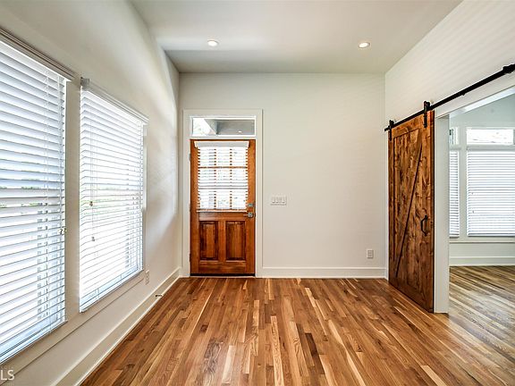 3rd image of 775 Hill St SE