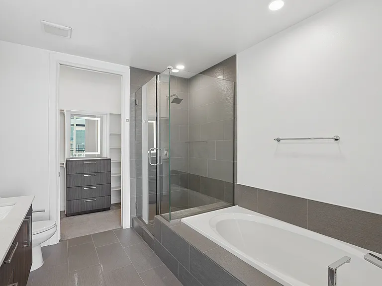 Luminary_EXT_Feature_1BedA15_Bathroom2_Jan2026