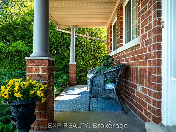 5th image of 10 McKitrick Dr