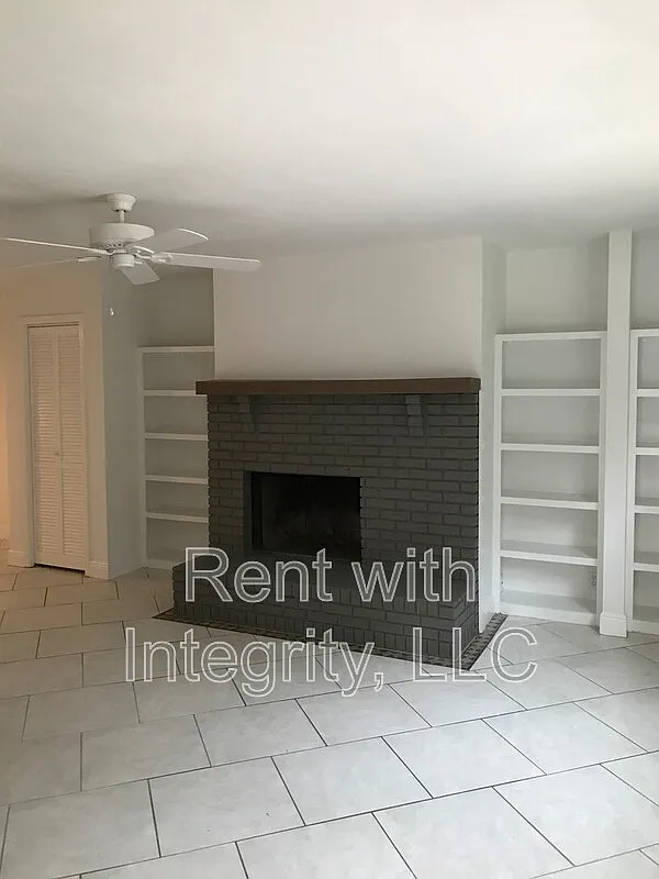2 bed, 1.0 bath, 1000 sqft, $1,250 — Photo 4