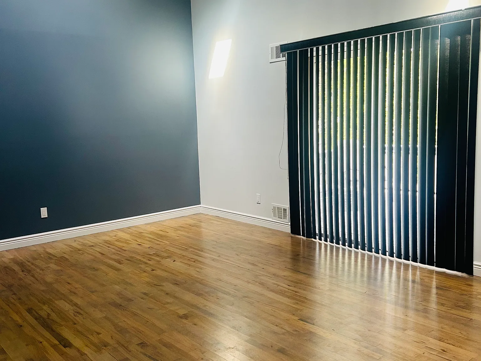 2 bed, 1800 sqft, $4,495 — Photo 4