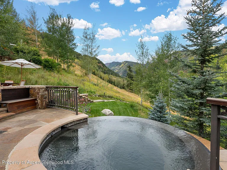 465 Thunderbowl Ln — Photo 65