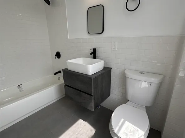 118 Van Horne Street image 6 of 9