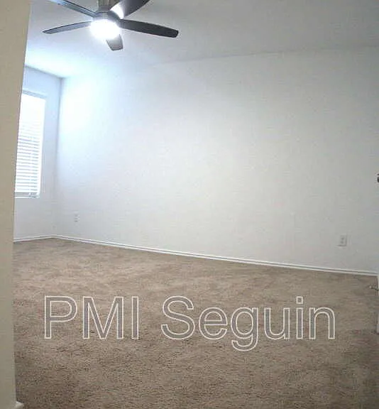 809 Riviera Ct — Photo 15