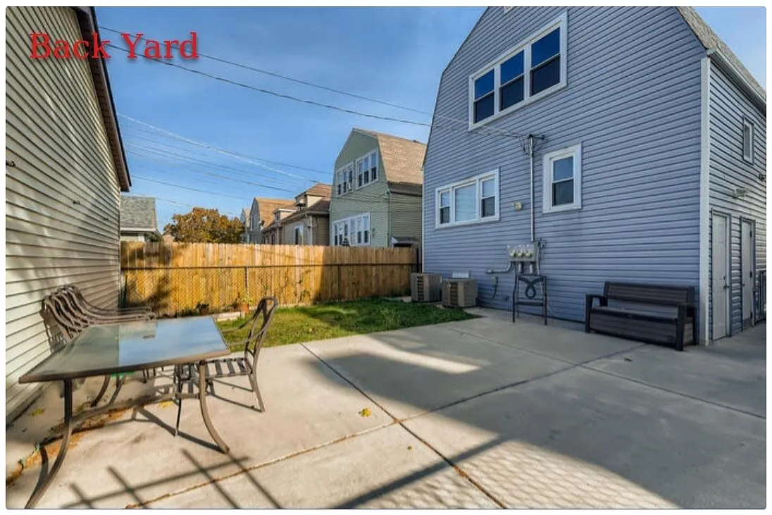 Building Photo - 5608 N Marmora Ave #G