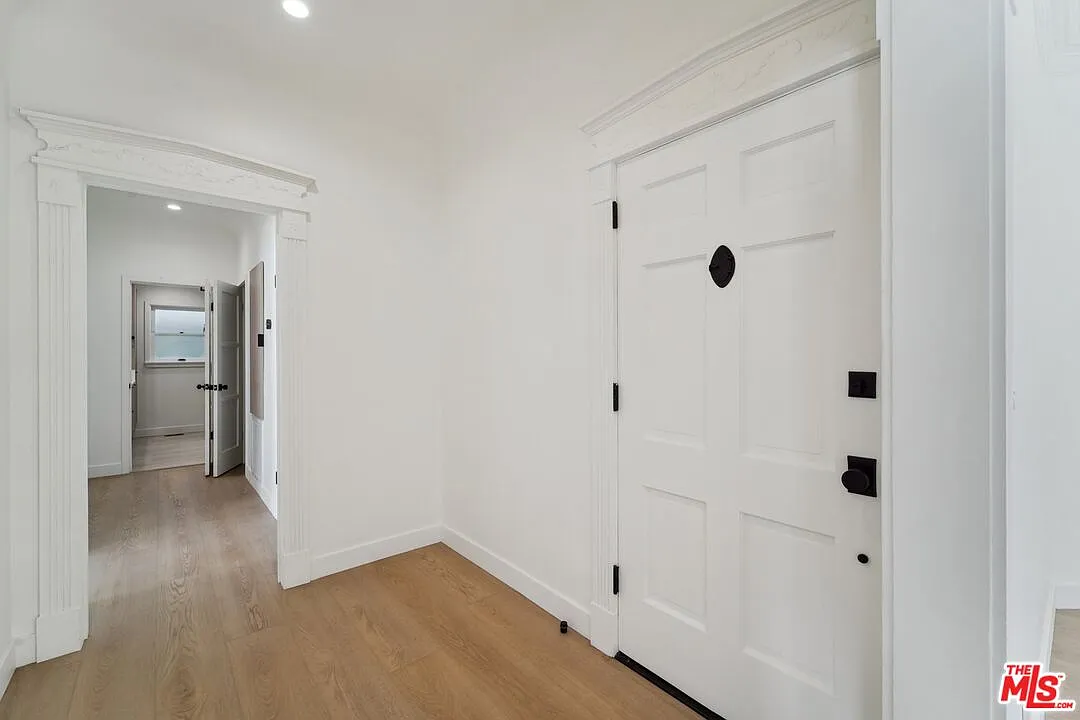 3 bed, 2.0 bath, 1552 sqft, $6,500 — Photo 4
