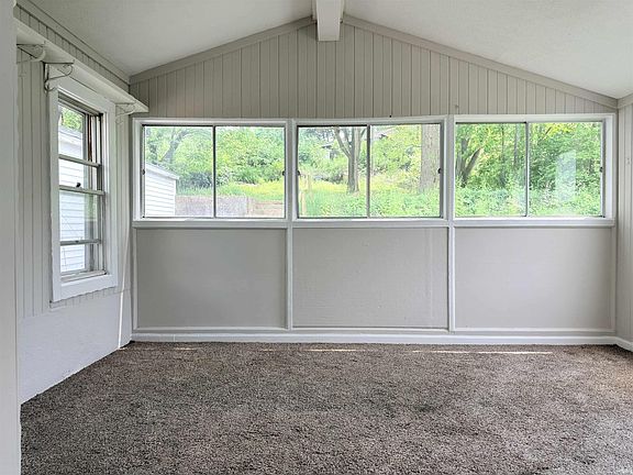 5th image of 1002 Amhurst Ave