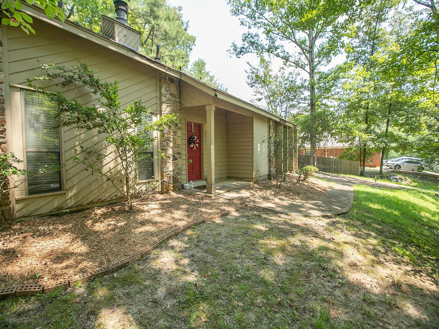 90 Thorngrove Cv, Columbus, MS 39705 | MLS #23-1644 | Zillow