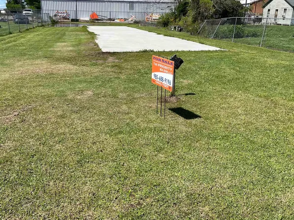 404 Telegraph St, Napoleonville, LA 70390