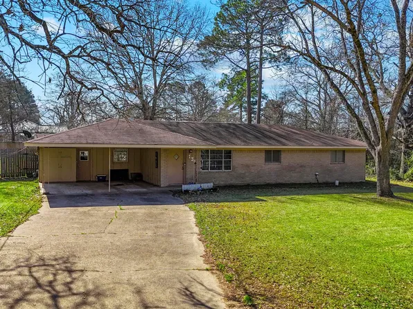 134 E Adams St, Beckville, TX 75631