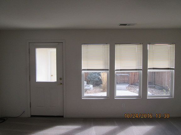 4th image of 1433 Honey Locust Ave