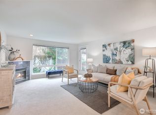 3658 Dayton Ave N APT 202, Seattle, WA 98103