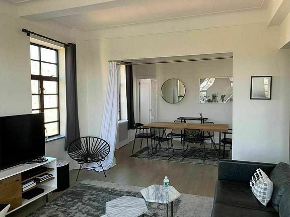 3rd image of 10 Sheridan Sq #10E