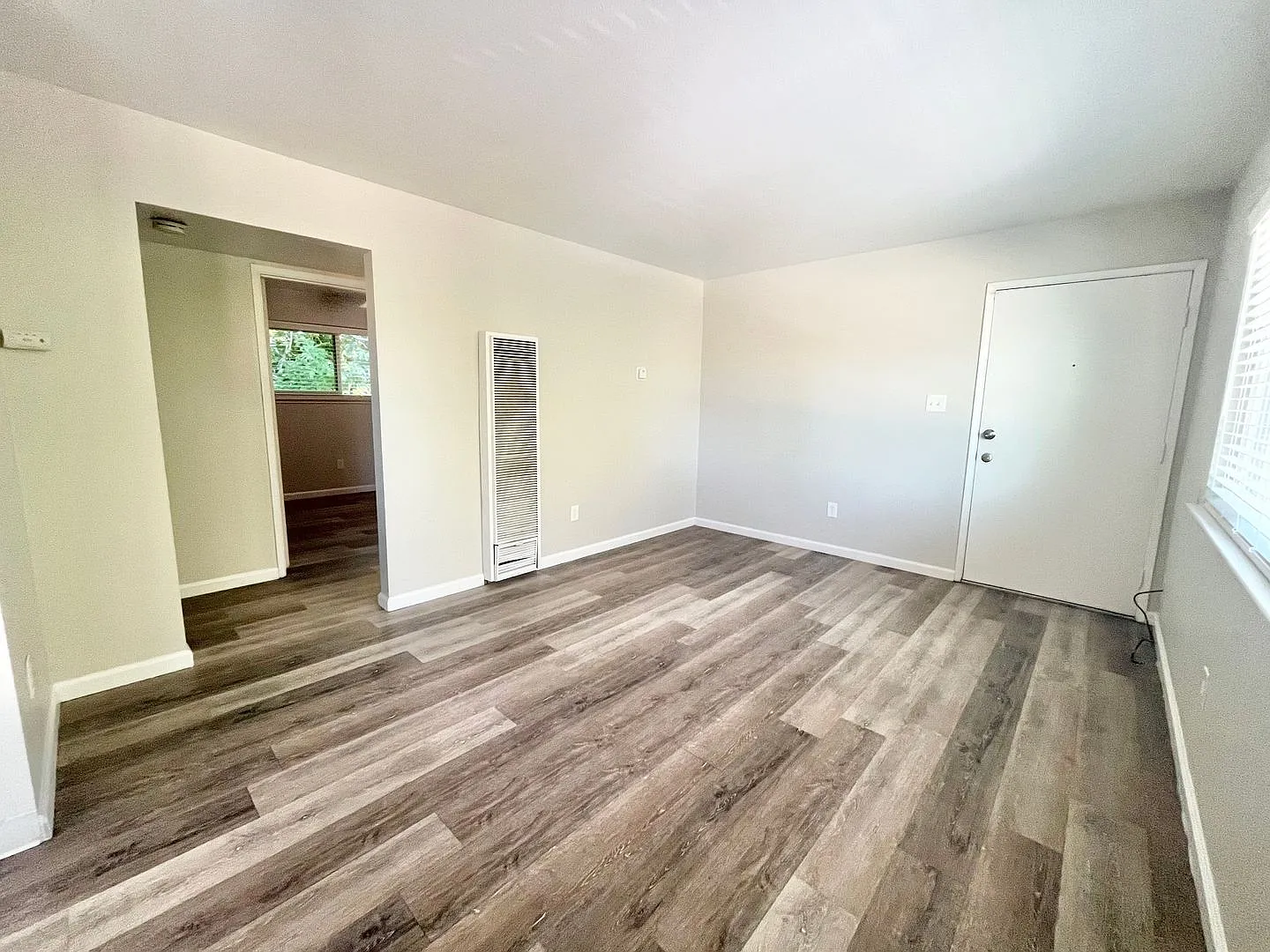 2505-2523 Sierra Blvd — Photo 4