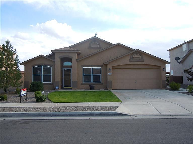 1st image of 10070 Calle Chulita NW