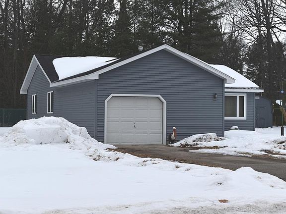 3rd image of 113 Chippewa Trl