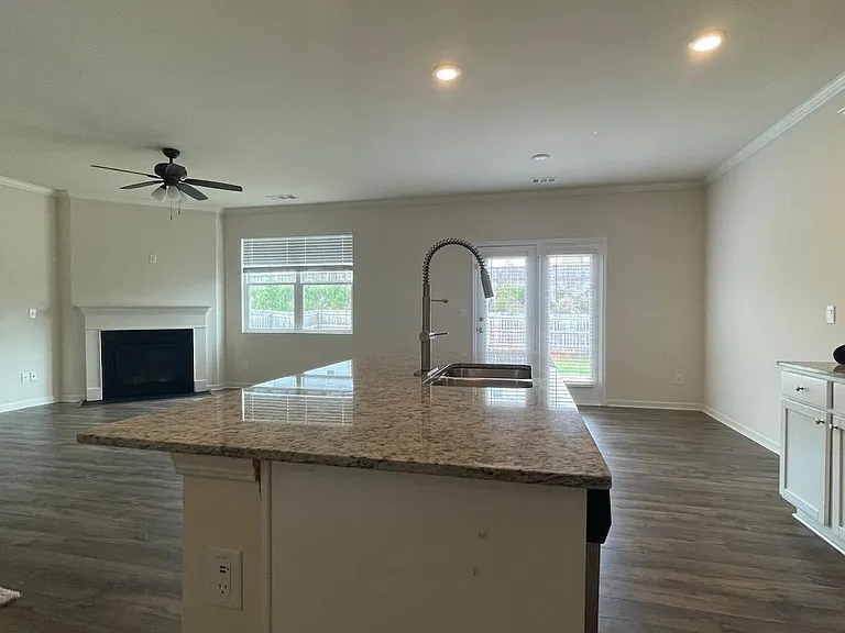 656 Quail Pass — Photo 4