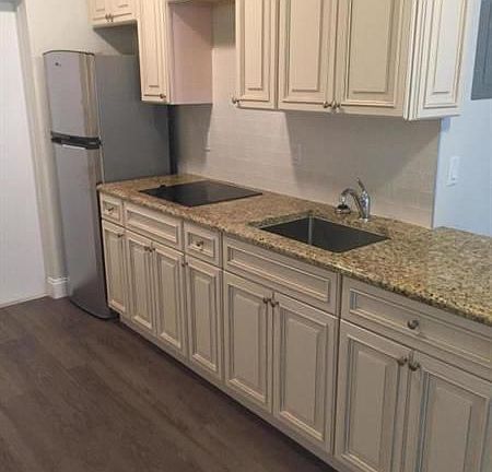 2nd image of 217 SE 20th Ave APT 9