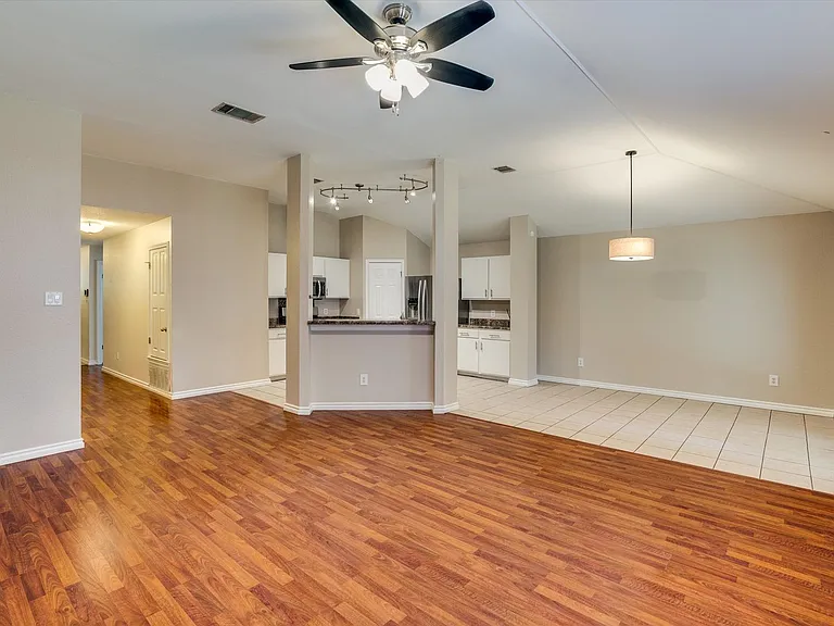 20821 Pacers Gait Ln — Photo 4