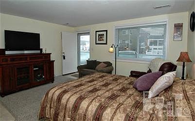 4th image of 40 N Lumina Avenue #102