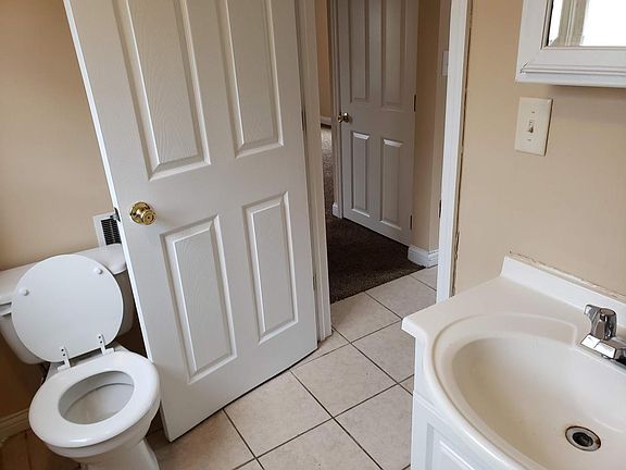 3rd image of 2120 Winton St #2120