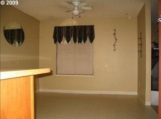 39780 Wolf Dr, Sandy, OR