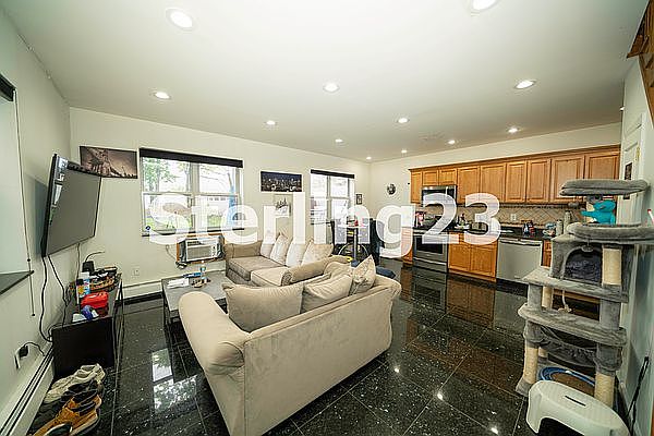 1st image of 22-12 94th St #3R