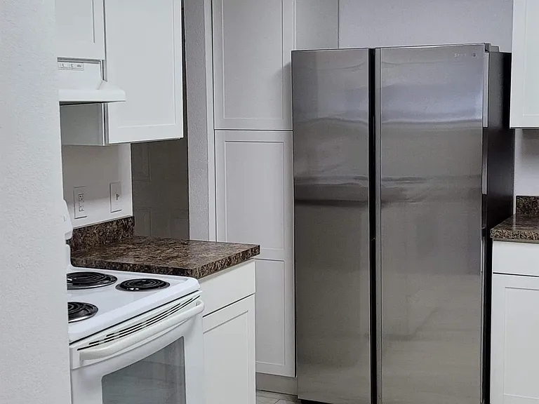 3501 N Brocton Ave #1 — Photo 3