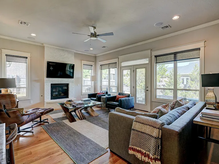 3217 Clock Tower Cir — Photo 10