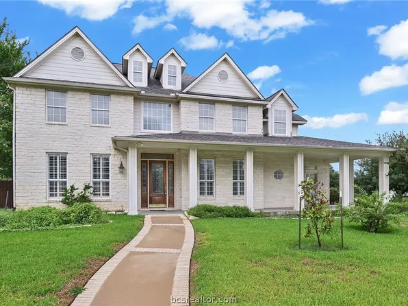 5205 Saint Andrews Dr, College Station, TX 77845