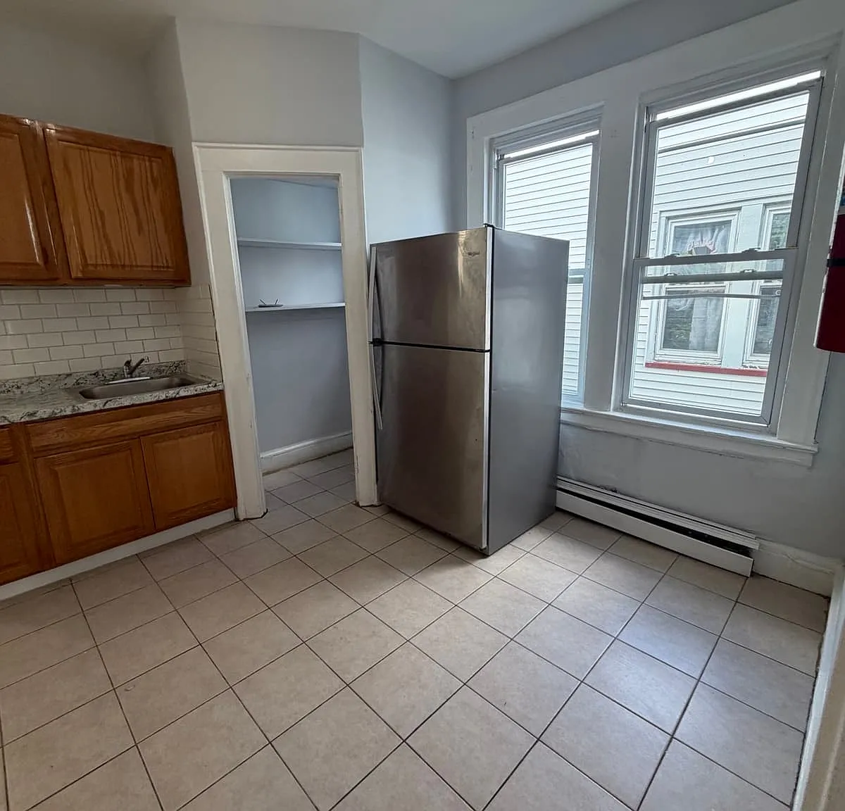 2 bed, 800 sqft, $1,850 — Photo 2
