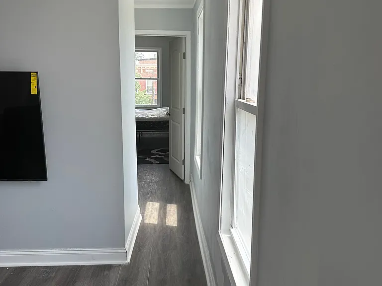 2800 Huntingdon Ave — Photo 5