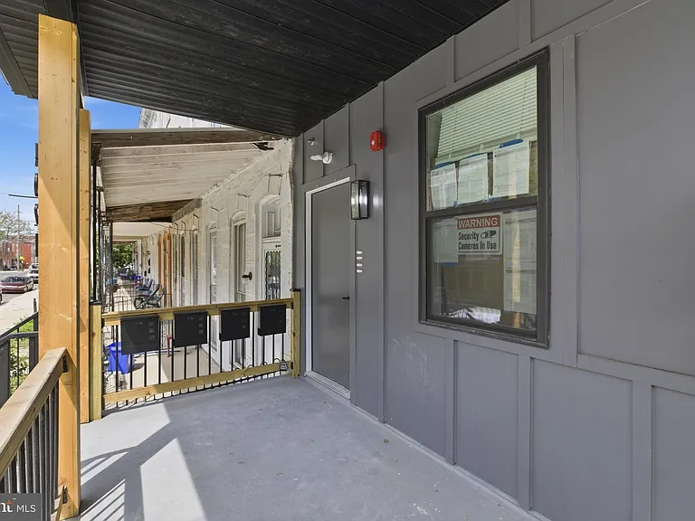 4021 Brown St #3 — Photo 17
